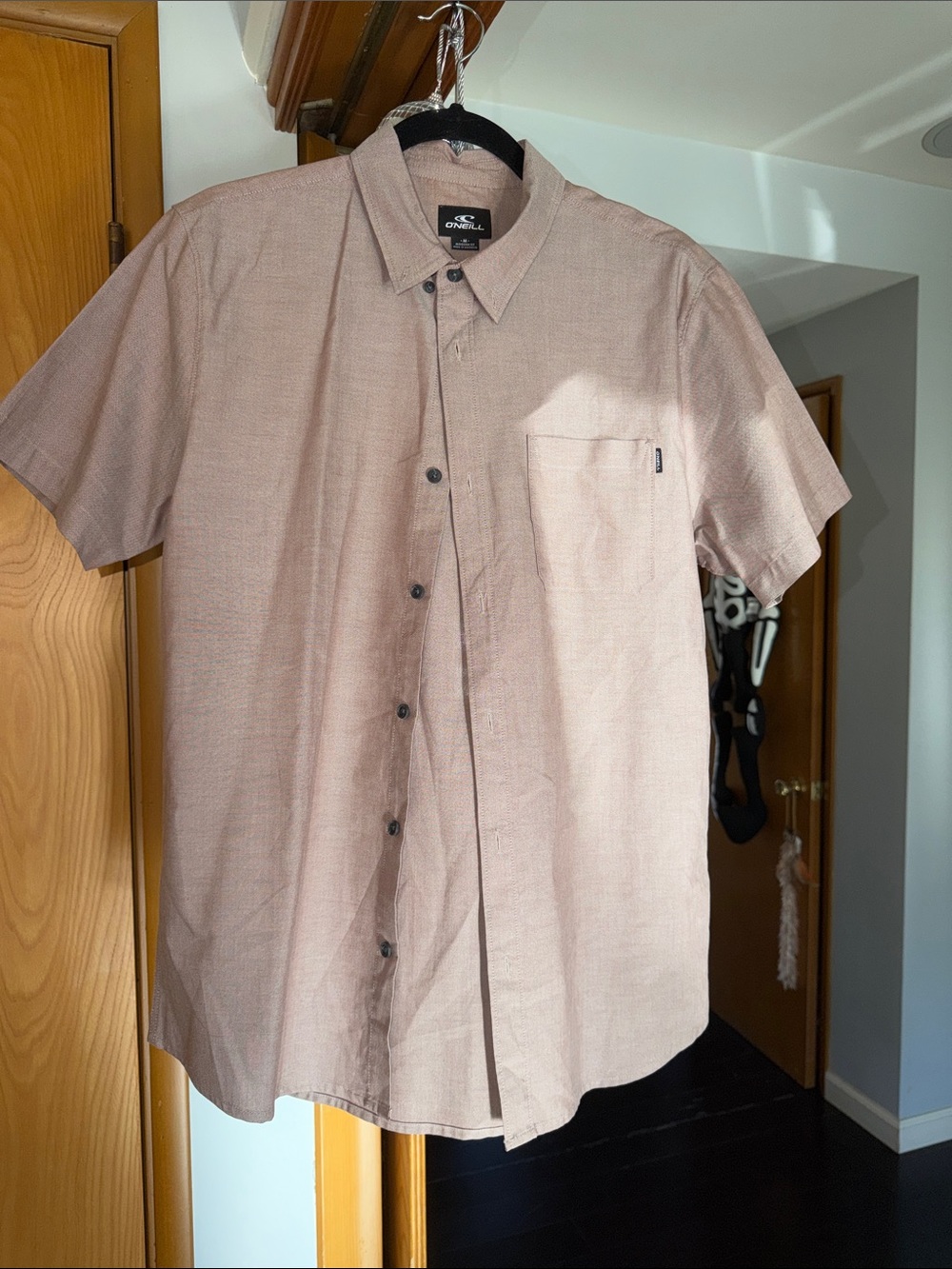 O'Neill Men's Short-Sleeve Button-Up Shirt in Dusty Tan
